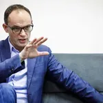 Preiskava: Je Logar pritiskal na Teo Košir, zakaj noče biti poslanka?