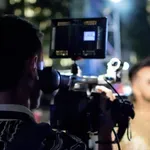 Voditelj: Zaradi napada smeha zapustil studio