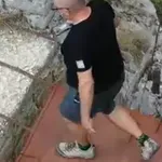 Ni dobil deklet, zato se je znani Slovenec domislil nekaj genialnega