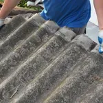 Podražitve: Toliko letos stane odstranjevanje in odlaganje azbestne kritine