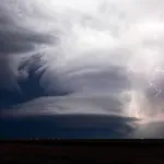 Že danes! Prihajajo supercelične nevihte, tu bo najhuje