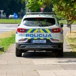 Policija: Namenoma kršijo predpise, čakajo in nas snemajo