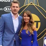 To je po domnevnem koncu Dončićeve zveze objavila njegova mama