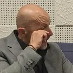 Znani Slovenec med intervjujem zajokal in prosil za menjavo teme