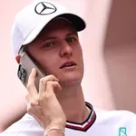 Po lepotici bosanskih korenin Micka Schumacherja sedaj greje ona!