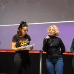 Slovenija: "Pošastno" dogajanje na premieri