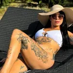 Kmetija: Urška je Žanu poslala pismo, to je zapisala