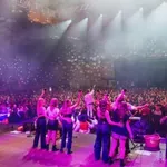 Ganljivo: Cela Hala Tivoli vzklikala ime naše pokojne pevke