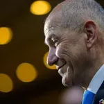 Hrvaški medijo pišejo, da se je Janša po vikendih skrival z 20 let mlajšo