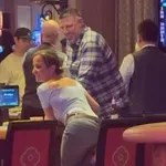 Škandal vse večji: Našli stare posnetke novinarke in poročene športne zvezde