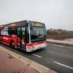 Nesreča avtobusa v Mariboru, več potnikov in voznica končali v bolnišnici