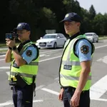 V naselju divjal z več kot 110 km/h