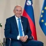 Janša v intervjuju: "Zamuda se bo merila v nižjih pokojninah in nižjih plačah"