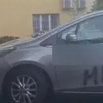 Reka: To je z grafitom na avtu sporočila moževi ljubici!