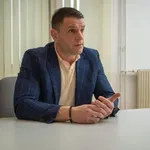 Tako odgovarja TV SLO: Voditeljica stranko Resni.ca naslovila z Neresni.ca