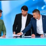 To so naši poslanci: Reberšek v studio prinesel škarje, da bi Mescu odrezal ...