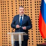 Velika čistka na zunanjem ministrstvu