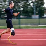 Pojedel je tablete, skočil pod vlak, danes naš športnik premika meje!