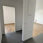 Na voljo stanovanja z nižjo najemnino, a zanimanja zanje ni