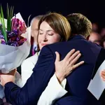 Žena našega politika kot "duh", njene fotografije na spletu ne boste našli!