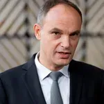 Logar se je odzval na odstop Tee Košir