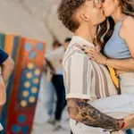 Ne le pevec Firbcev, tako lepo ženo ima tudi njegov brat