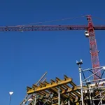 Huda nesreča: Na delavca padla železna armatura