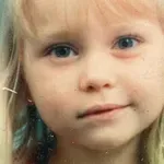 Ta deklica je zrasla v eno najuspešnejših Slovenk, jo prepoznate?