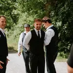Javnost presenetile poročne fotografije Žana Serčiča