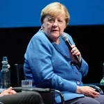 Angela Merkel: "Zdaj moramo storiti nekaj, kar nismo že desetletja"