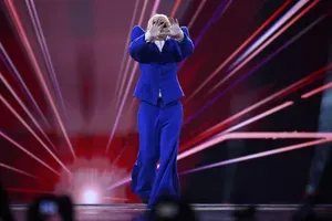 Kaj se dogaja na Evroviziji? Pevec izginil, EBU s skrivnostnim sporočilom
