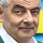 Tako lepo hčerko ima igralec, ki je najbolj znan kot Mr. Bean!