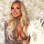 Doroteja Premužič pozirala gola, po 40 še bolj vroča kot prej!