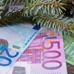 V slovenskem podjetju bodo zaposleni dobili 14.600 evrov božičnice