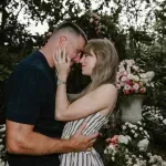 Dior venčanica, hiljadu zvanica i ceremonija iz bajke: Sve što (do sada) znamo o tajnom venčanju Tejlor Svift i Trevisa Kelsija