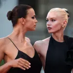 Da li ova haljina može da zameni kultnu malu crnu - ove fotografije pokazuju da je to moguće