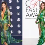 Amber Valeta je obukla haljinu Džej Lo koja je srušila internet i sada svi pričaju o jednom detalju