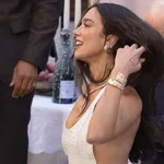 Dua Lipa je za venčanje izabrala manikir koji će obožavati sve moderne mlade
