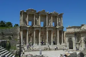10 čudes sveta, za katere niste vedeli! – Celsusova knjižnica Turčija